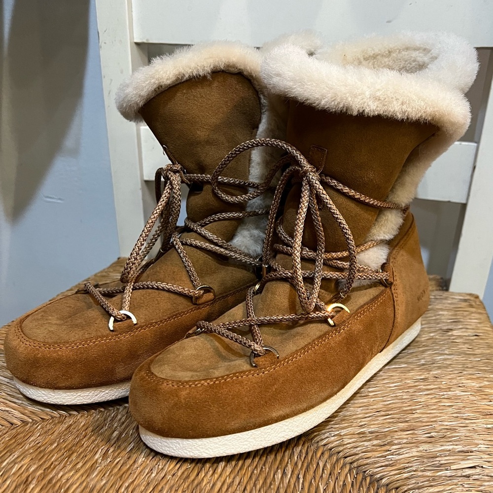 MOON BOOT Whisky Cold Weather Boot- Original-  Tan/Whisky- sz 7